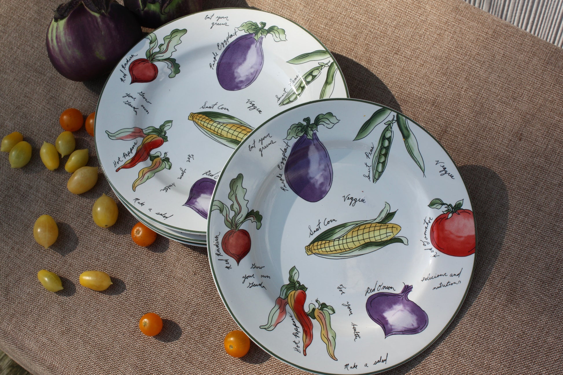 Vintage Garden Inspired Ceramic Plate Set (4)