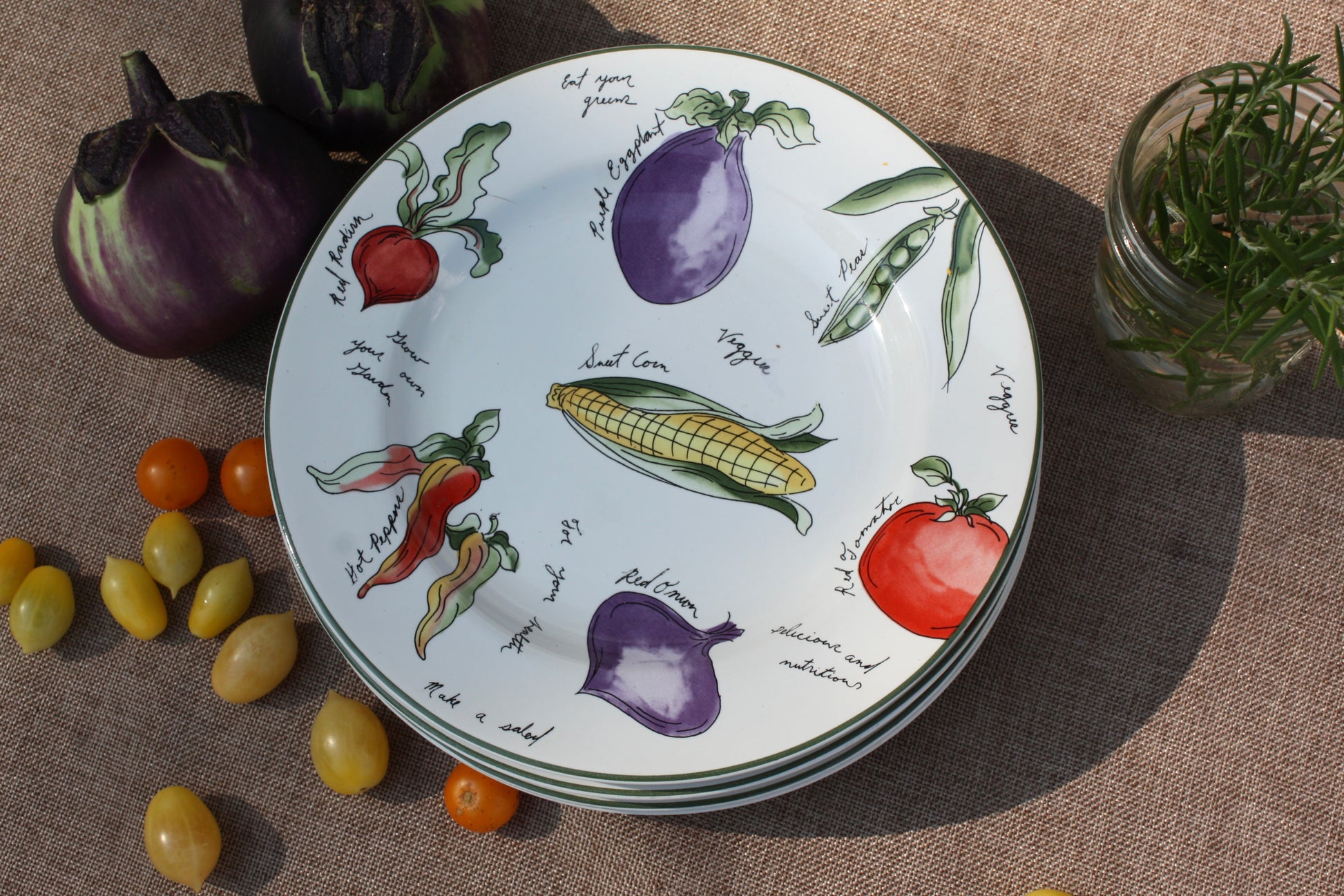Vintage Garden Inspired Ceramic Plate Set (4)